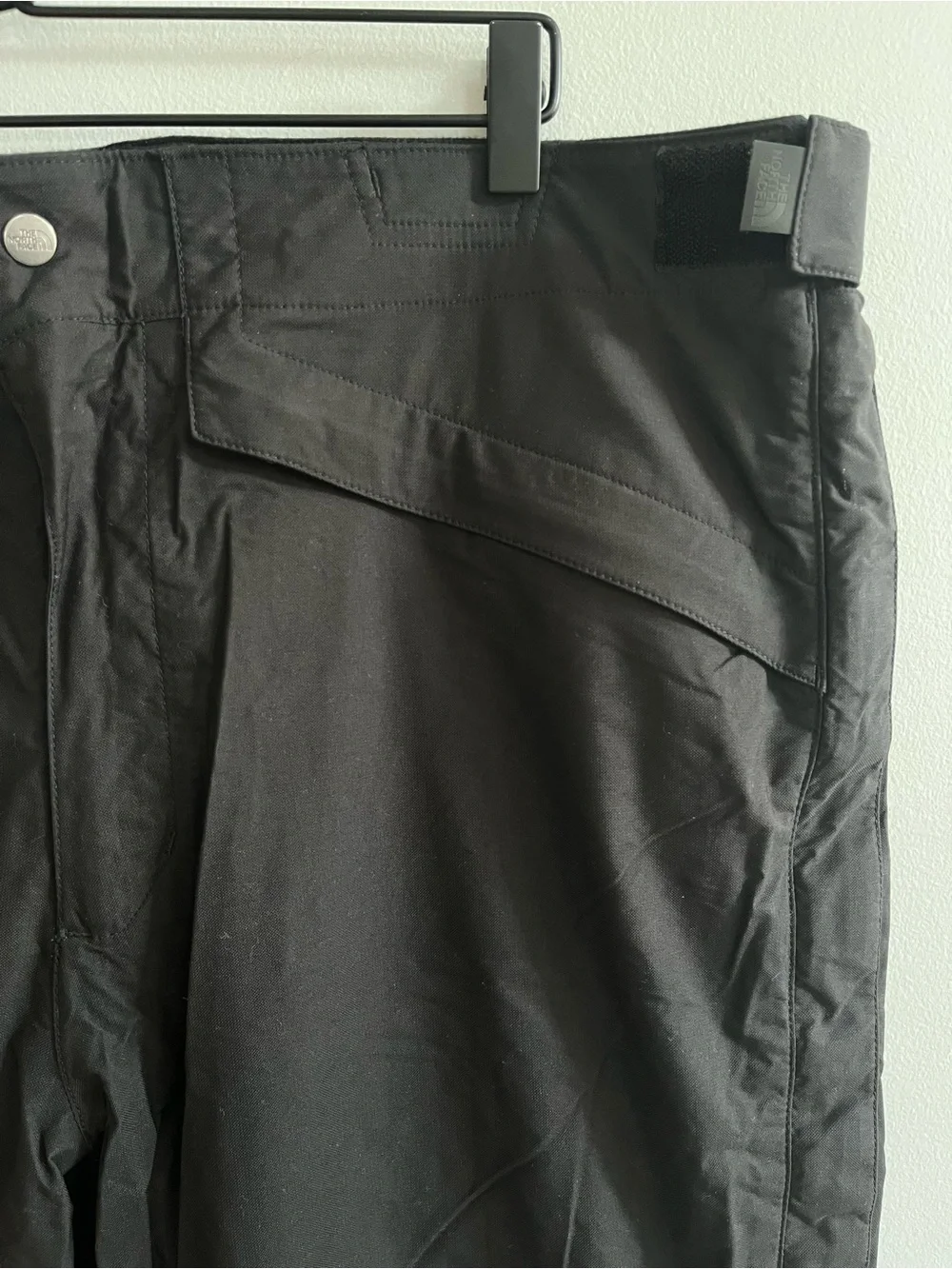 The North Face Men's HyVent Snow Pants Size XL Black Nylon Adjustable Gorpcore